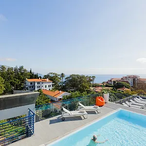 Terrace Mar פונשל