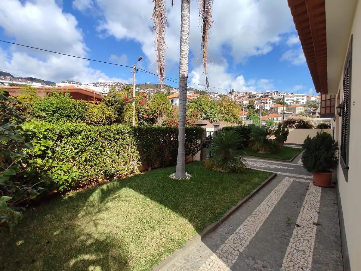 Villa Telo 푼샬 0*,  포르투갈